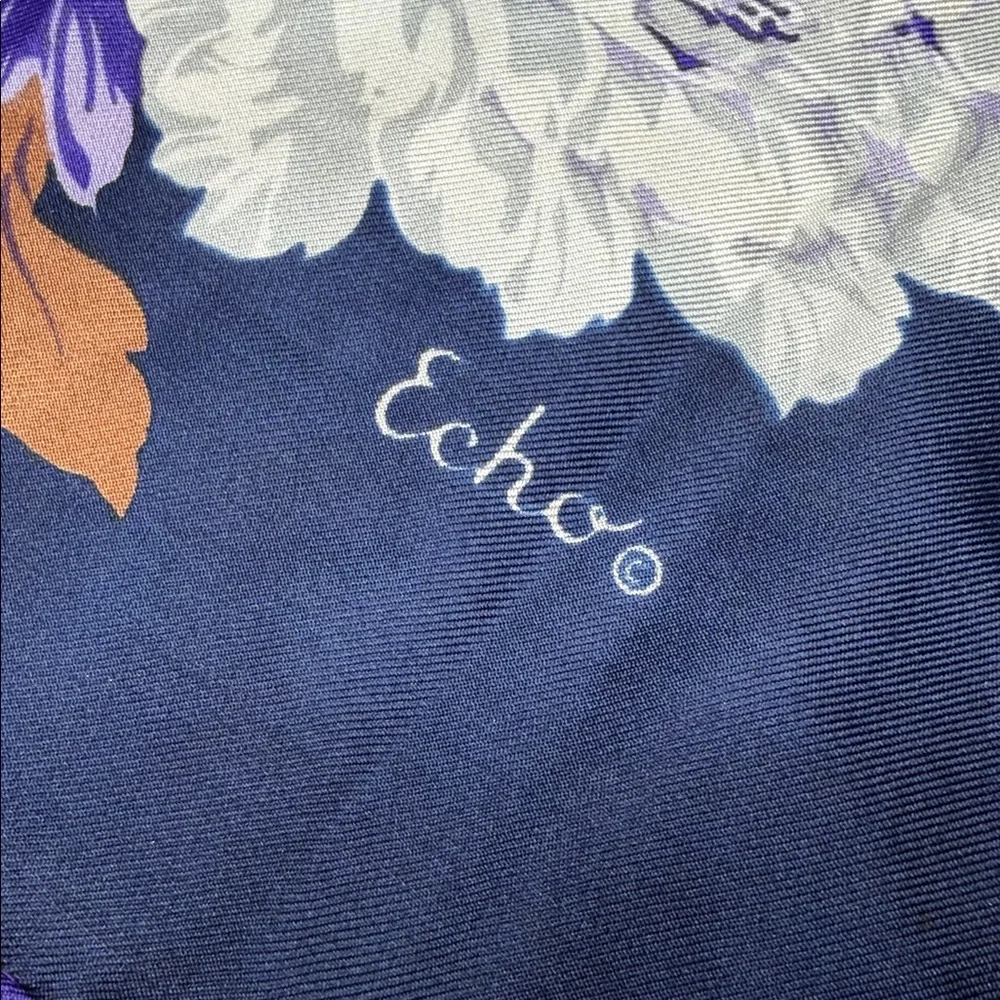 Echo stylish scarf